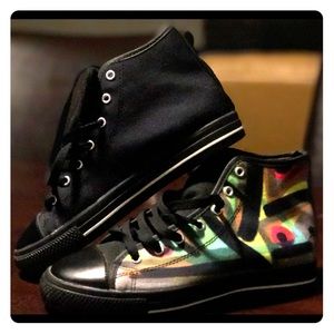 High top Men’s size 6